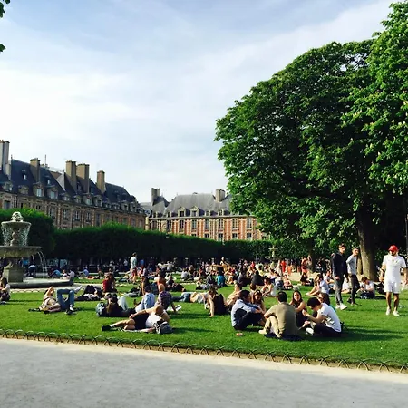 公寓 En Plein Coeur Du Marais
